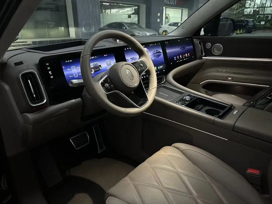 2025 AITO AITO M9 REEV 160HP REEV 52KWH,autocango,china used car exporter,china ev exporter,chinese used car exporter,chinese used ev exporter