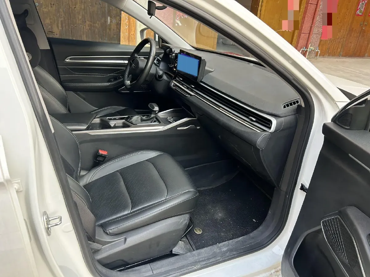 2022 Geely Emgrand 1.5L 114HP L4 CVT,autocango,china used car exporter,china ev exporter,chinese used car exporter,chinese used ev exporter