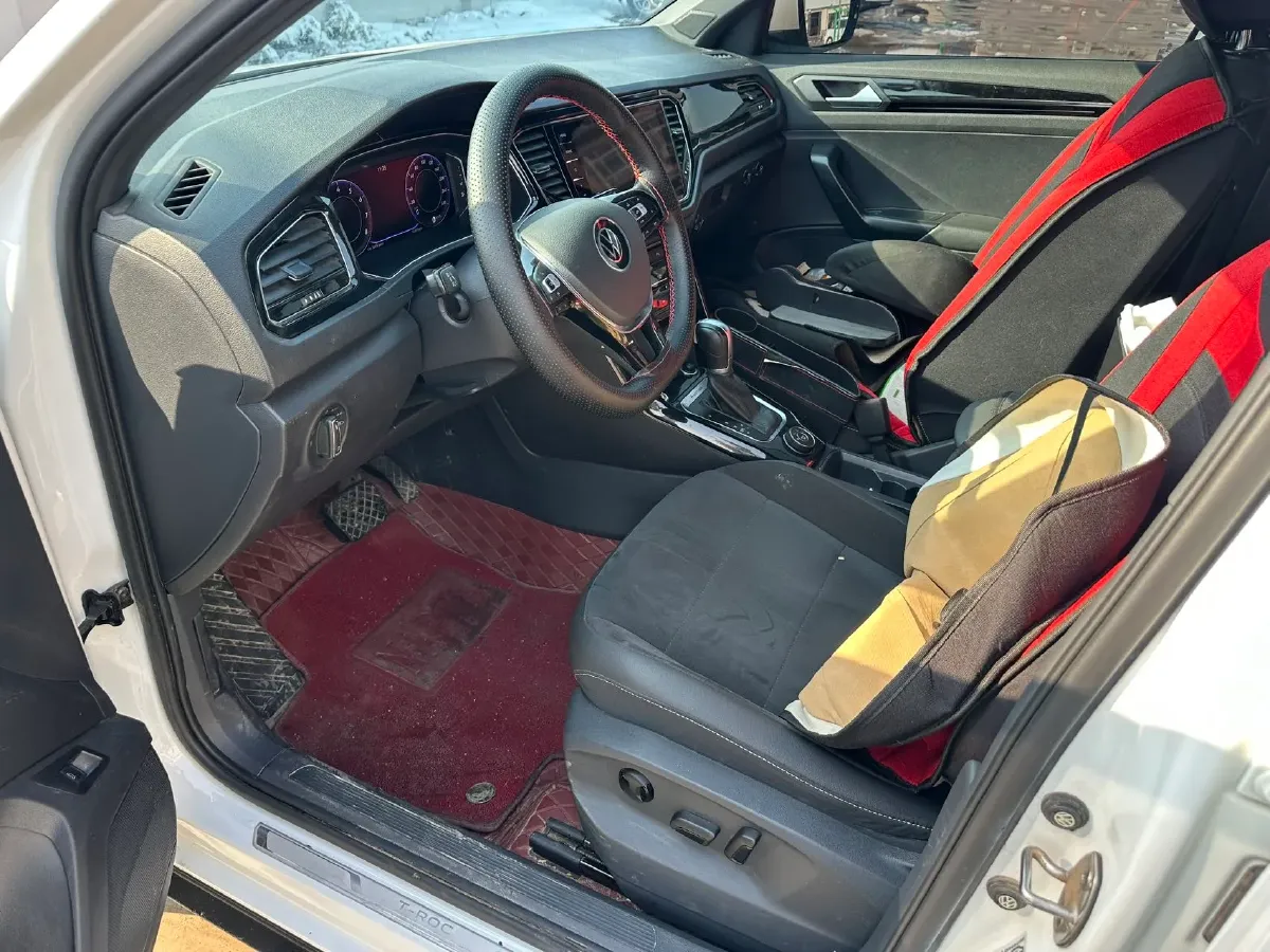 2021 Volkswagen T-Roc 1.4T 150HP L4 7DCT,autocango,china used car exporter,china ev exporter,chinese used car exporter,chinese used ev exporter