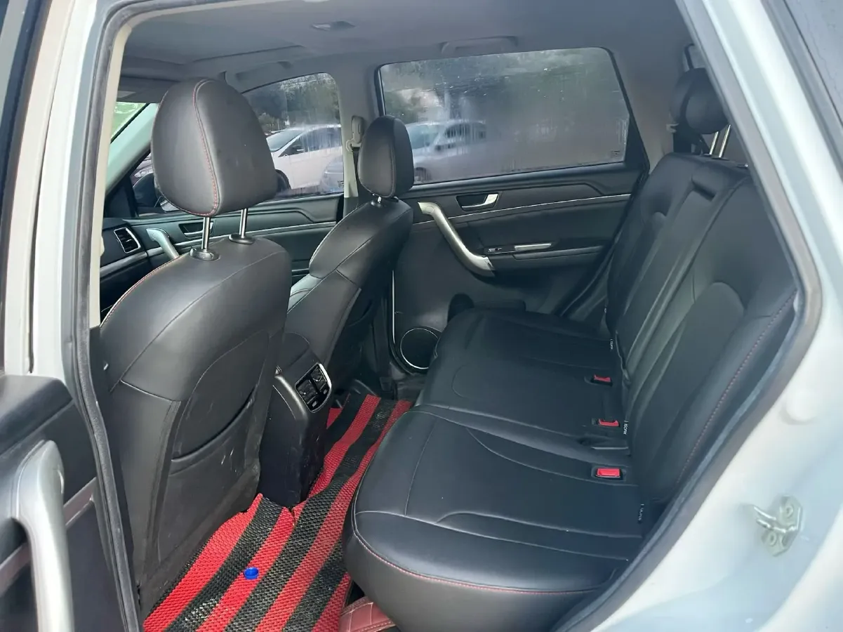 2018 Haval M6 1.5T 150HP L4 7DCT,autocango,china used car exporter,china ev exporter,chinese used car exporter,chinese used ev exporter