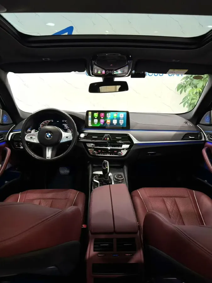 2023 BMW 5 Series 2.0T 245HP L4 8AT,autocango,china used car exporter,china ev exporter,chinese used car exporter,chinese used ev exporter