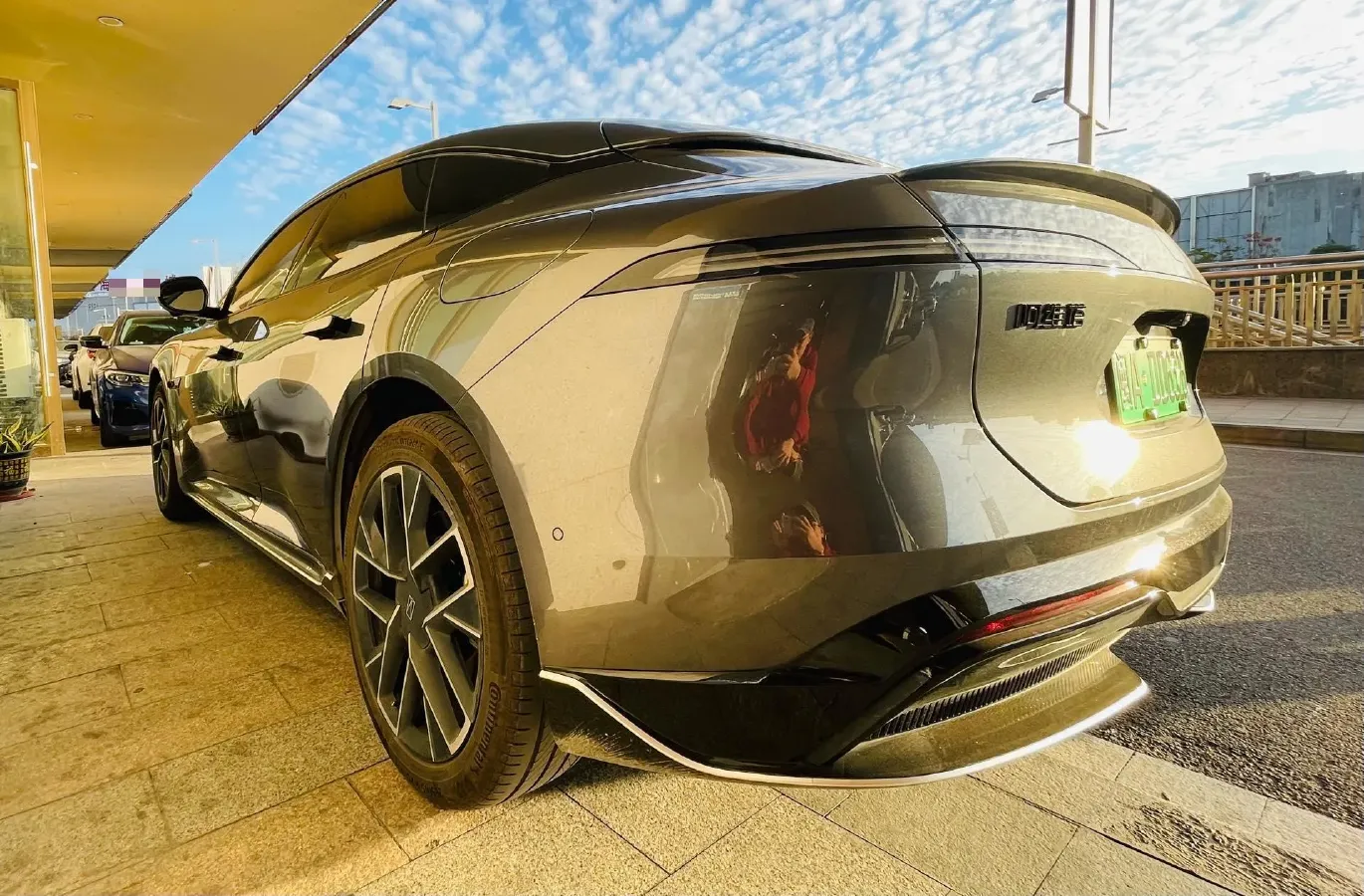 2025 Avatr 06 BEV,autocango,china used car exporter,china ev exporter,chinese used car exporter,chinese used ev exporter