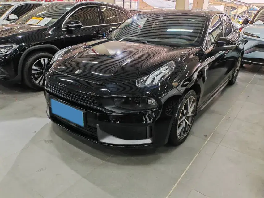 2019 LYNK&CO 03 New Energy 1.5T 180HP L3 7DCT PHEV 9.4KWH