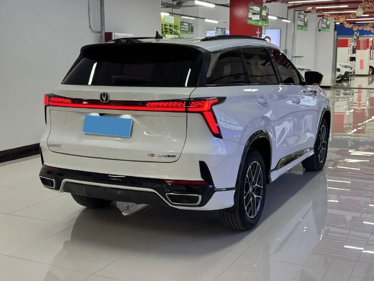 2024 ChangAn CS75 Plus 1.5T 188HP L4 8AT,autocango,china used car exporter,china ev exporter,chinese used car exporter,chinese used ev exporter