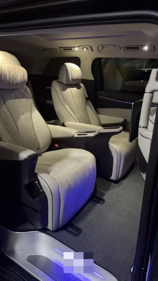 2024 Denza D9 1.5T 139HP L4 E-CVT PHEV 40KWH,autocango,china used car exporter,china ev exporter,chinese used car exporter,chinese used ev exporter