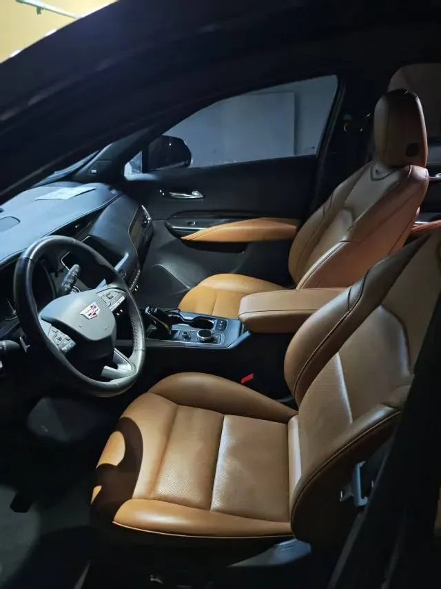 2022 Cadillac XT4 2.0T 237HP L4 9AT,autocango,china used car exporter,china ev exporter,chinese used car exporter,chinese used ev exporter