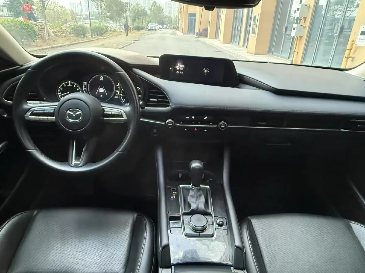 2020 Mazda 3 Axela 2.0L 158HP L4 6AT,autocango,china used car exporter,china ev exporter,chinese used car exporter,chinese used ev exporter