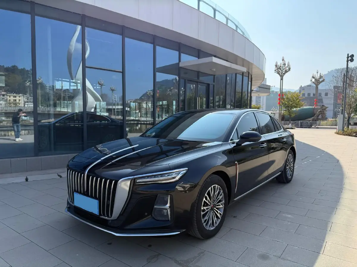 2024 HongQi H5 1.5T 169HP L4 7DCT 2024 HongQi H5 1.5T 169HP L4 7DCT