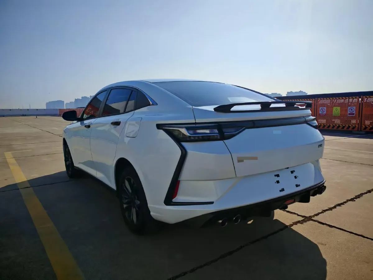 2023 DongFeng Aeolus YiXuan 1.5L 125HP L4 6DCT,autocango,china used car exporter,china ev exporter,chinese used car exporter,chinese used ev exporter