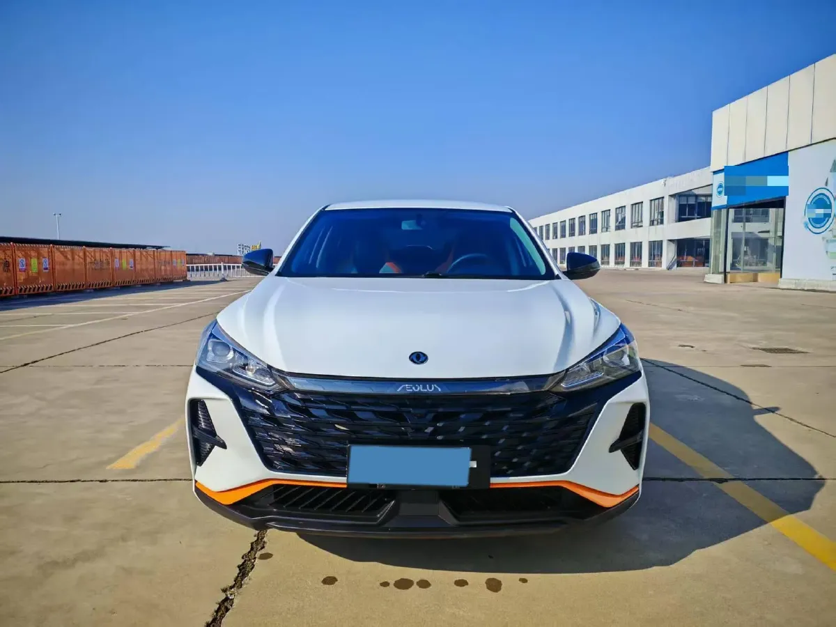 2023 DongFeng Aeolus YiXuan 1.5L 125HP L4 6DCT,autocango,china used car exporter,china ev exporter,chinese used car exporter,chinese used ev exporter