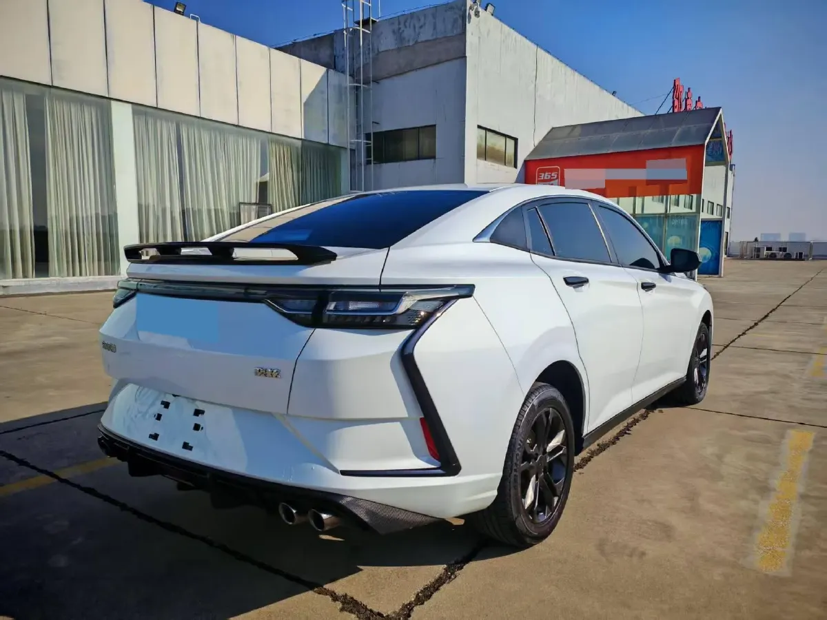 2023 DongFeng Aeolus YiXuan 1.5L 125HP L4 6DCT,autocango,china used car exporter,china ev exporter,chinese used car exporter,chinese used ev exporter