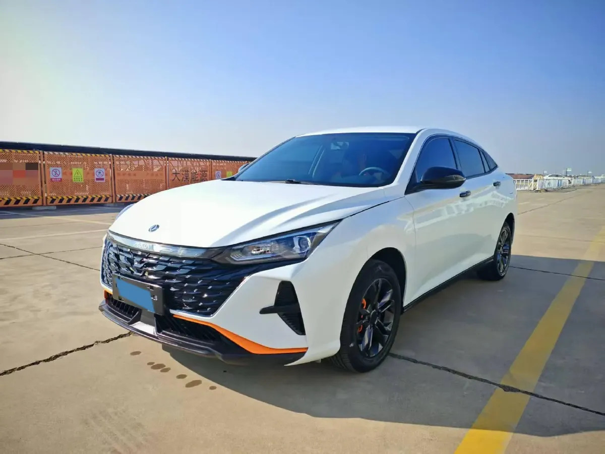 2023 DongFeng Aeolus YiXuan 1.5L 125HP L4 6DCT,autocango,china used car exporter,china ev exporter,chinese used car exporter,chinese used ev exporter