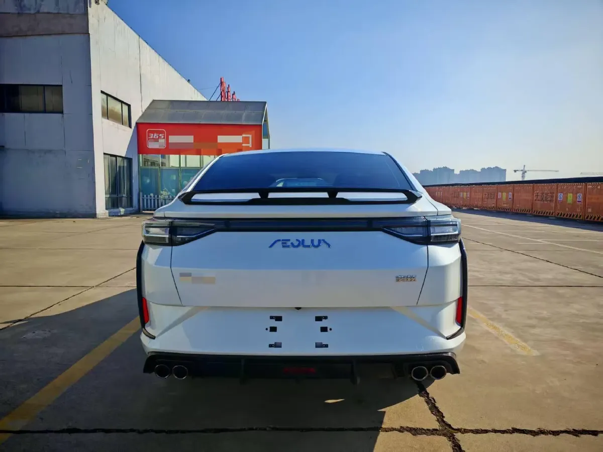 2023 DongFeng Aeolus YiXuan 1.5L 125HP L4 6DCT,autocango,china used car exporter,china ev exporter,chinese used car exporter,chinese used ev exporter