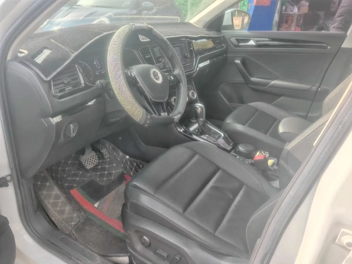 2019 Volkswagen T-Roc 1.4T 150HP L4 7DCT,autocango,china used car exporter,china ev exporter,chinese used car exporter,chinese used ev exporter