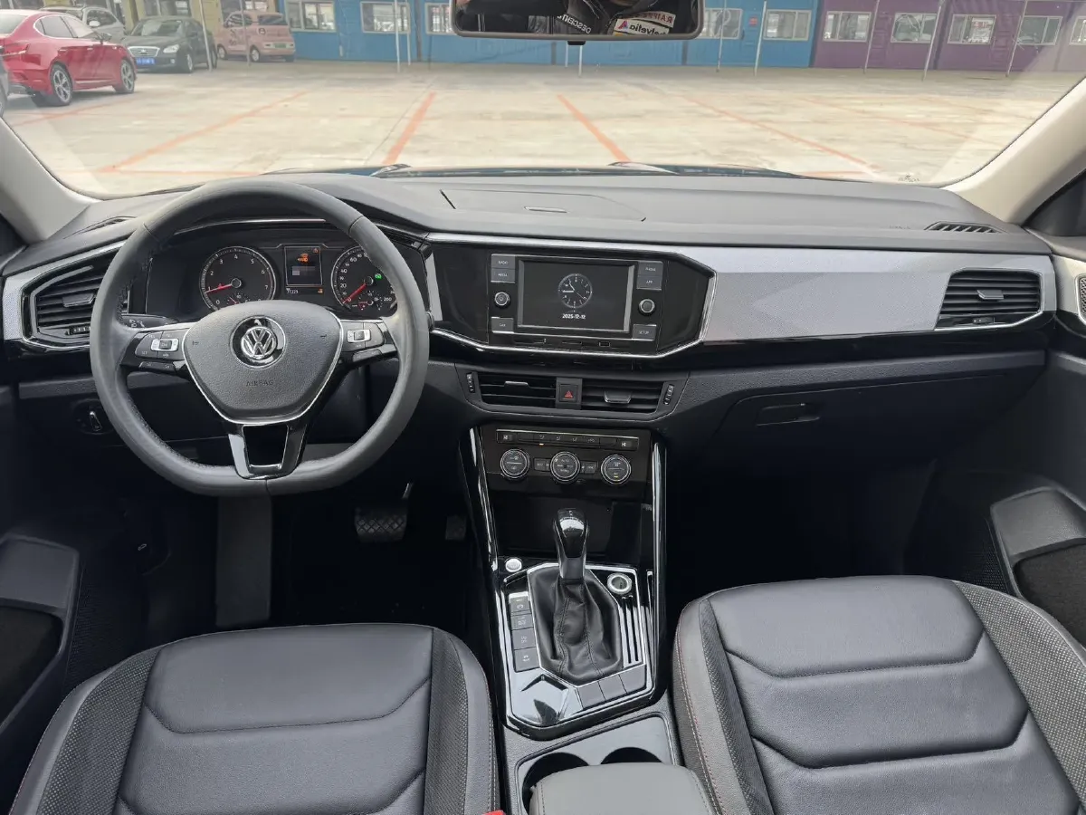 2019 Jeep Cherokee 2.0T 234HP L4 9AT,autocango,china used car exporter,china ev exporter,chinese used car exporter,chinese used ev exporter