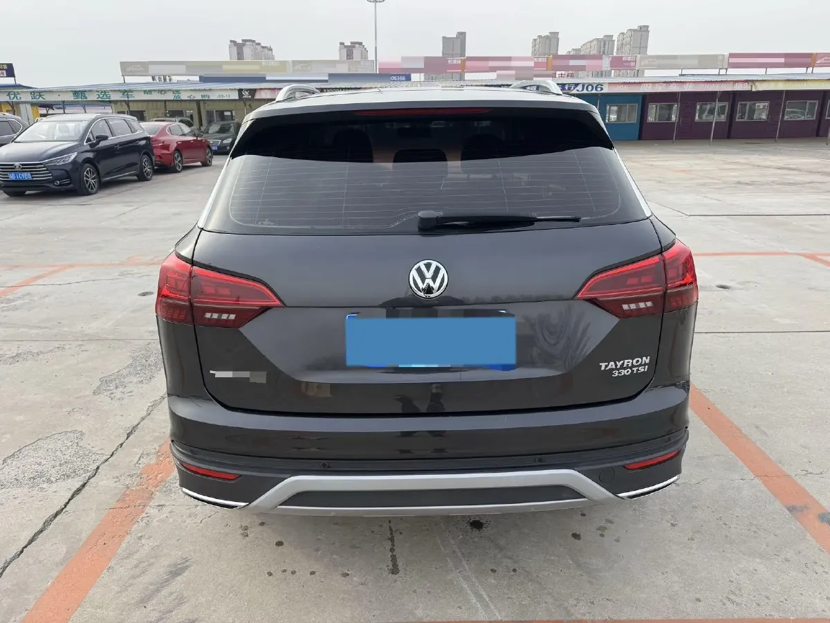 2019 Jeep Cherokee 2.0T 234HP L4 9AT,autocango,china used car exporter,china ev exporter,chinese used car exporter,chinese used ev exporter