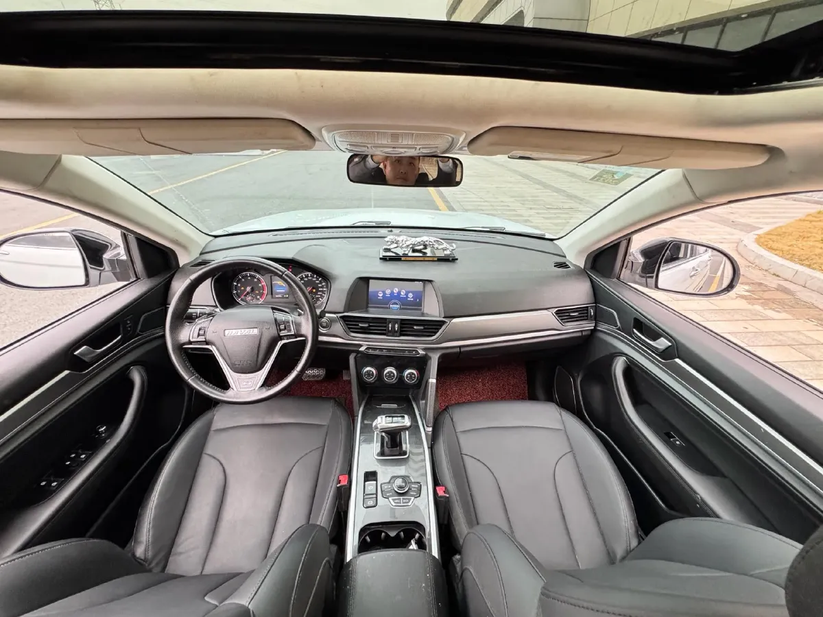 2018 Haval H6 1.5T 150HP L4 7DCT,autocango,china used car exporter,china ev exporter,chinese used car exporter,chinese used ev exporter