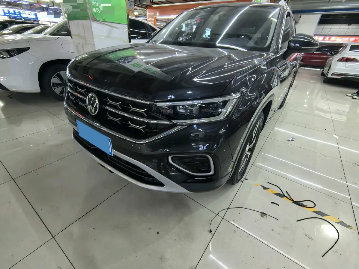 2023 Volkswagen Tayron 2.0T 186HP L4 7DCT