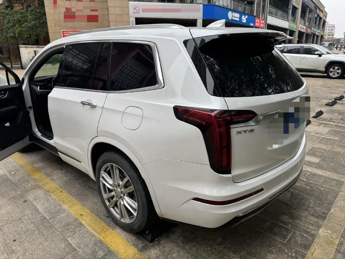2022 Cadillac XT6 2.0T 237HP L4 9AT,autocango,china used car exporter,china ev exporter,chinese used car exporter,chinese used ev exporter