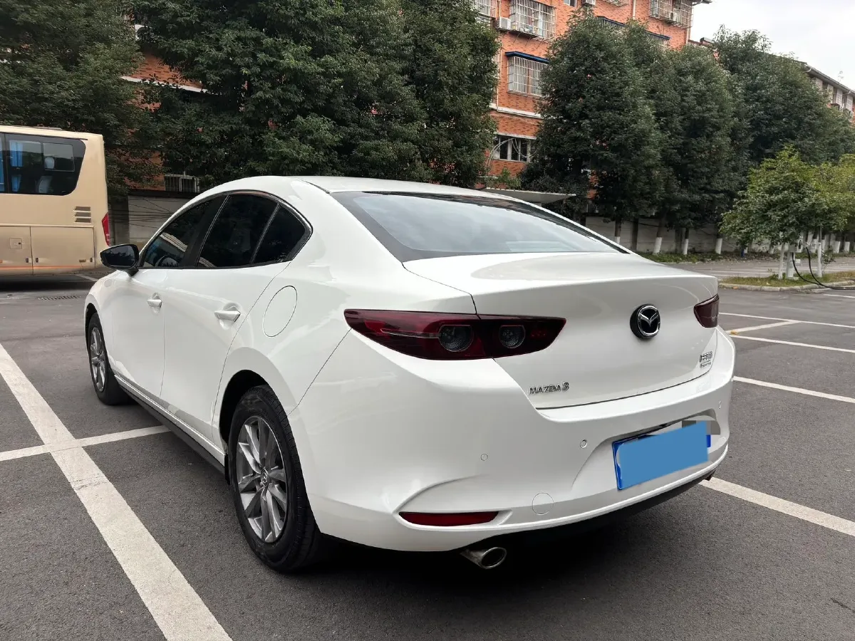 2020 Mazda 3 Axela 1.5L 117HP L4 6AT,autocango,china used car exporter,china ev exporter,chinese used car exporter,chinese used ev exporter