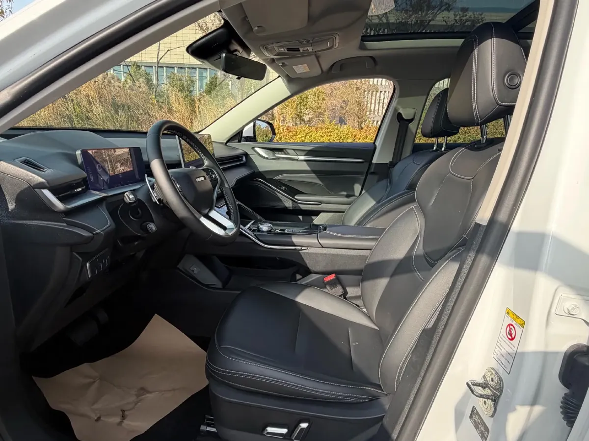 2021 Haval H6 2.0T 211HP L4 7DCT,autocango,china used car exporter,china ev exporter,chinese used car exporter,chinese used ev exporter