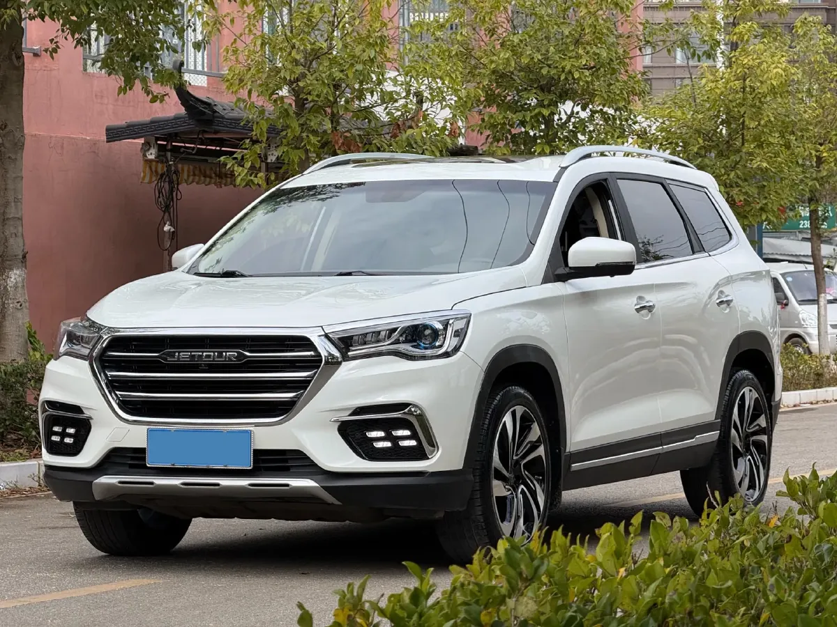 2019 Jetour X90 1.5T 147HP L4 6MT,autocango,china used car exporter,china ev exporter,chinese used car exporter,chinese used ev exporter