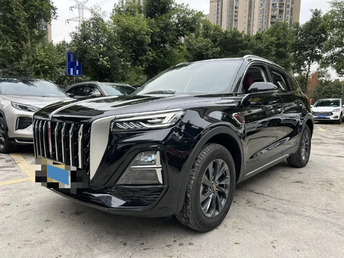 2025 HongQi HS5 2.0T 252HP L4 8AT