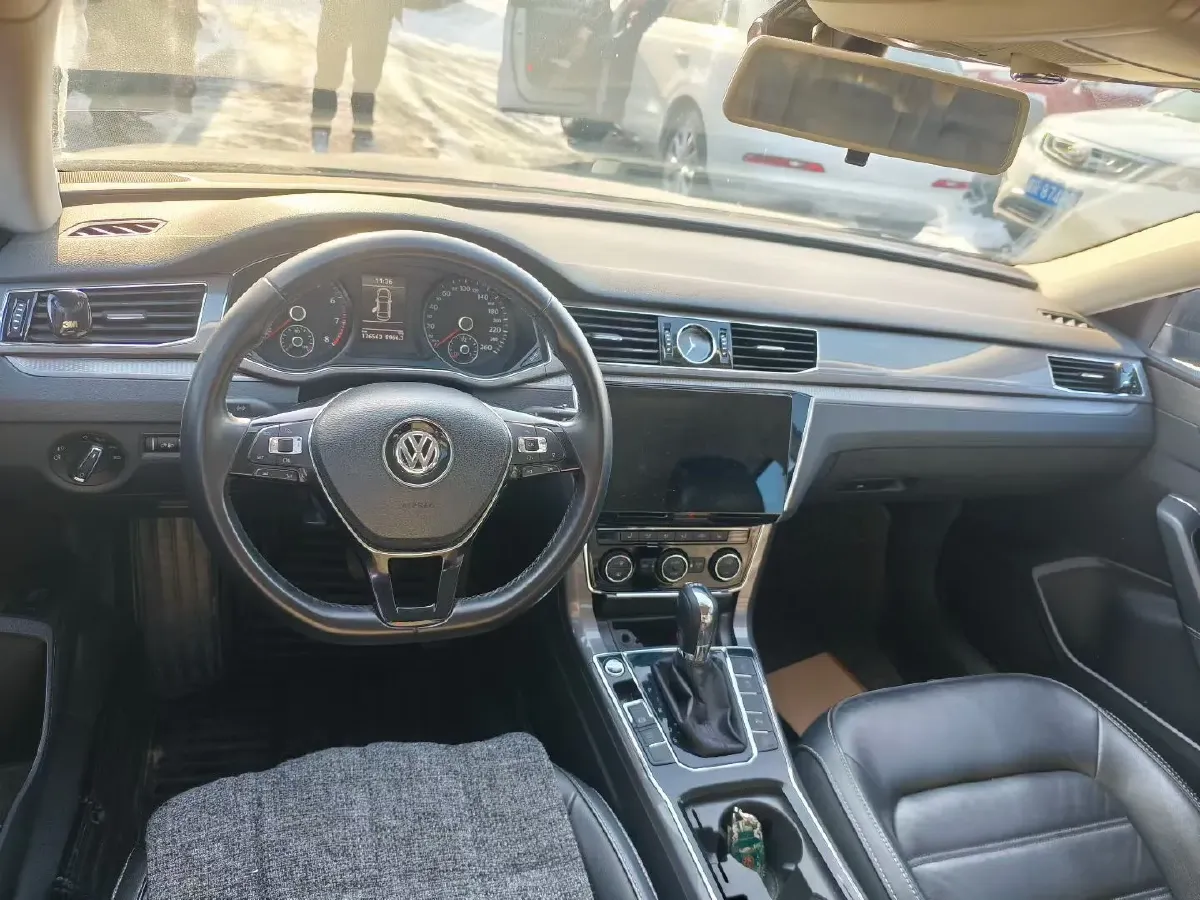 2017 Volkswagen Passat 1.8T 180HP L4 7DCT,autocango,china used car exporter,china ev exporter,chinese used car exporter,chinese used ev exporter