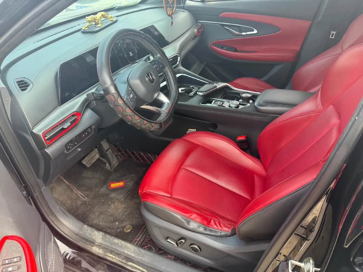 2020 ChangAn UNI-T 1.5T 180HP L4 7DCT,autocango,china used car exporter,china ev exporter,chinese used car exporter,chinese used ev exporter