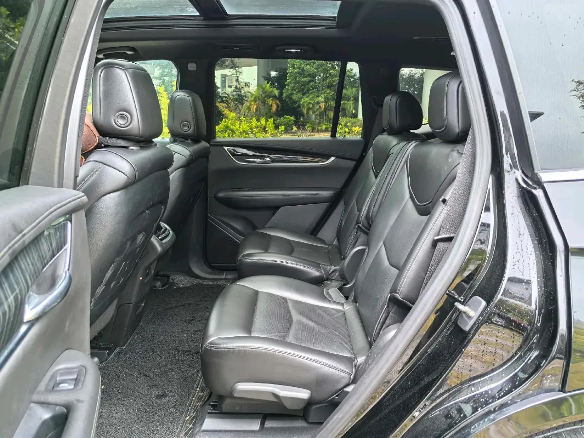 2021 Cadillac XT6 2.0T 237HP L4 9AT,autocango,china used car exporter,china ev exporter,chinese used car exporter,chinese used ev exporter