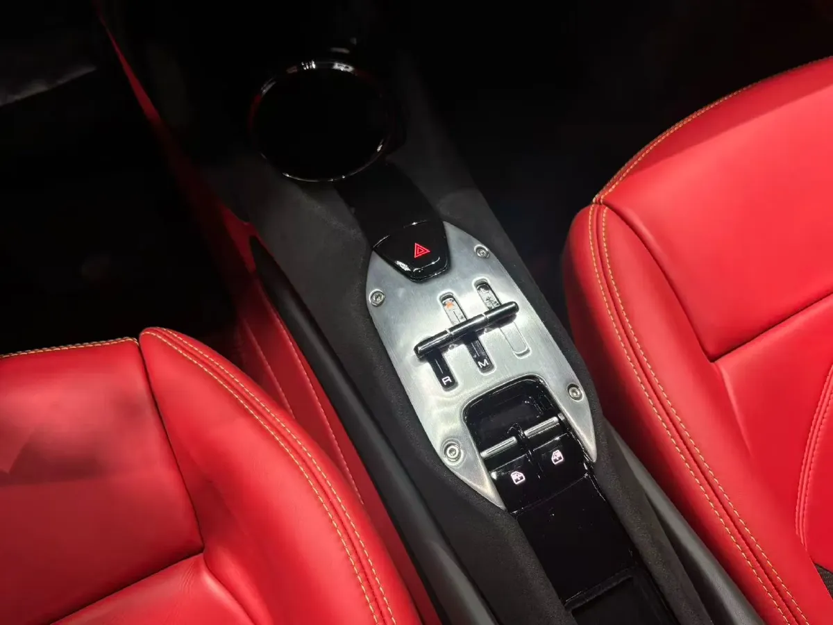 2021 Ferrari 296 3.0T 663HP V6 8DCT PHEV 7.45KWH,autocango,china used car exporter,china ev exporter,chinese used car exporter,chinese used ev exporter