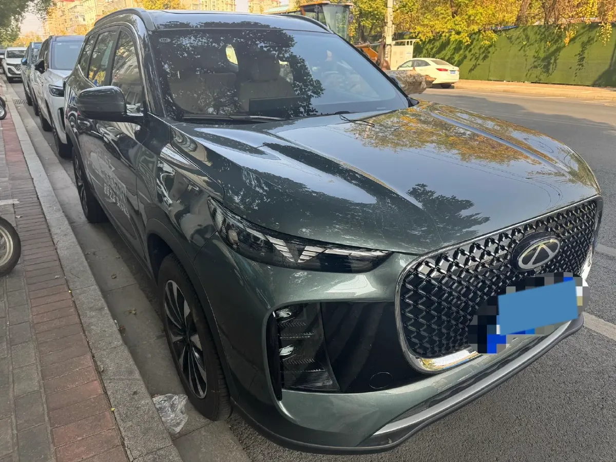 2025 Chery Tiggo 8 Plus 1.6T 197HP L4 7DCT,autocango,china used car exporter,china ev exporter,chinese used car exporter,chinese used ev exporter