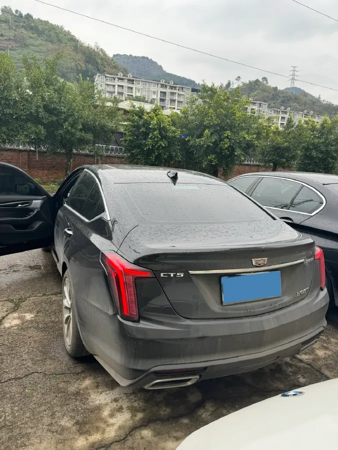 2023 Cadillac CT5 2.0T 237HP L4 10AT,autocango,china used car exporter,china ev exporter,chinese used car exporter,chinese used ev exporter
