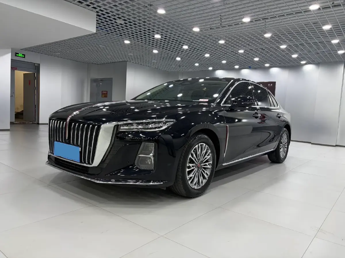 2023 HongQi H5 2.0T 224HP L4 8AT