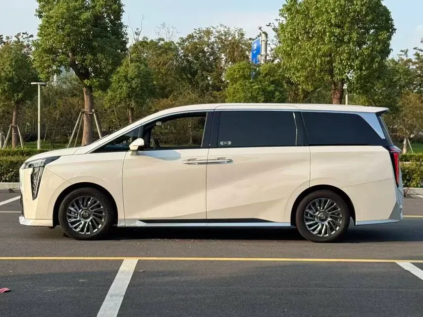 2023 GAC Trumpchi M8 2.0T 190HP L4 E-CVT Hybrid,autocango,china used car exporter,china ev exporter,chinese used car exporter,chinese used ev exporter