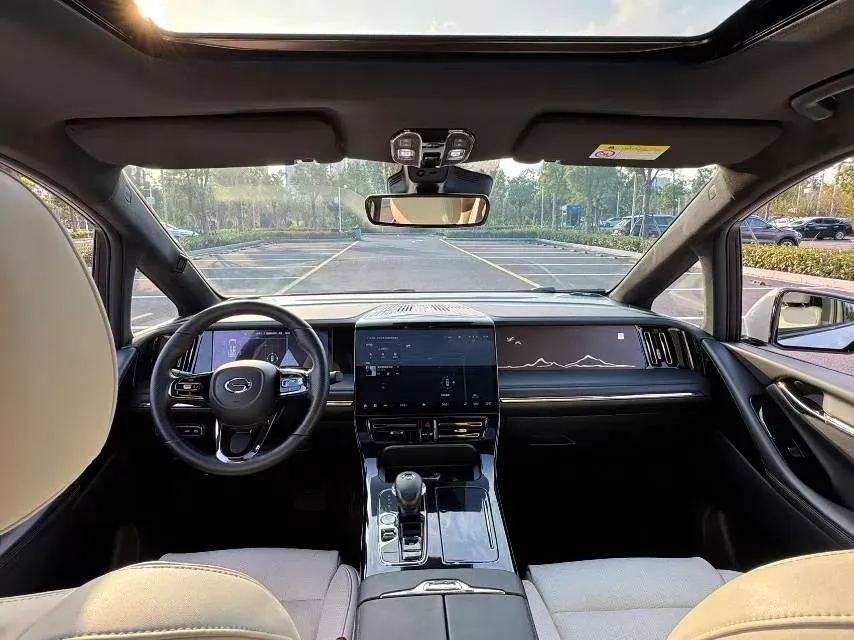 2023 GAC Trumpchi M8 2.0T 190HP L4 E-CVT Hybrid,autocango,china used car exporter,china ev exporter,chinese used car exporter,chinese used ev exporter