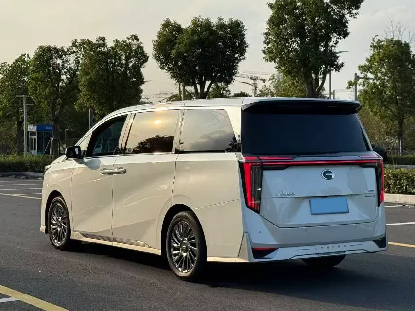 2023 GAC Trumpchi M8 2.0T 190HP L4 E-CVT Hybrid,autocango,china used car exporter,china ev exporter,chinese used car exporter,chinese used ev exporter