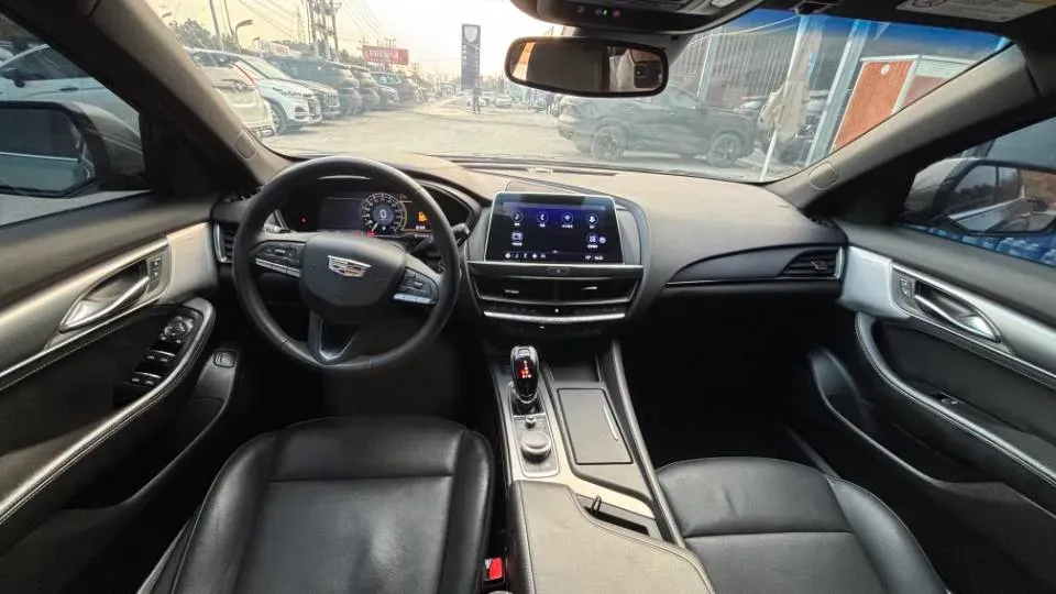 2023 Cadillac CT5 2.0T 237HP L4 10AT,autocango,china used car exporter,china ev exporter,chinese used car exporter,chinese used ev exporter