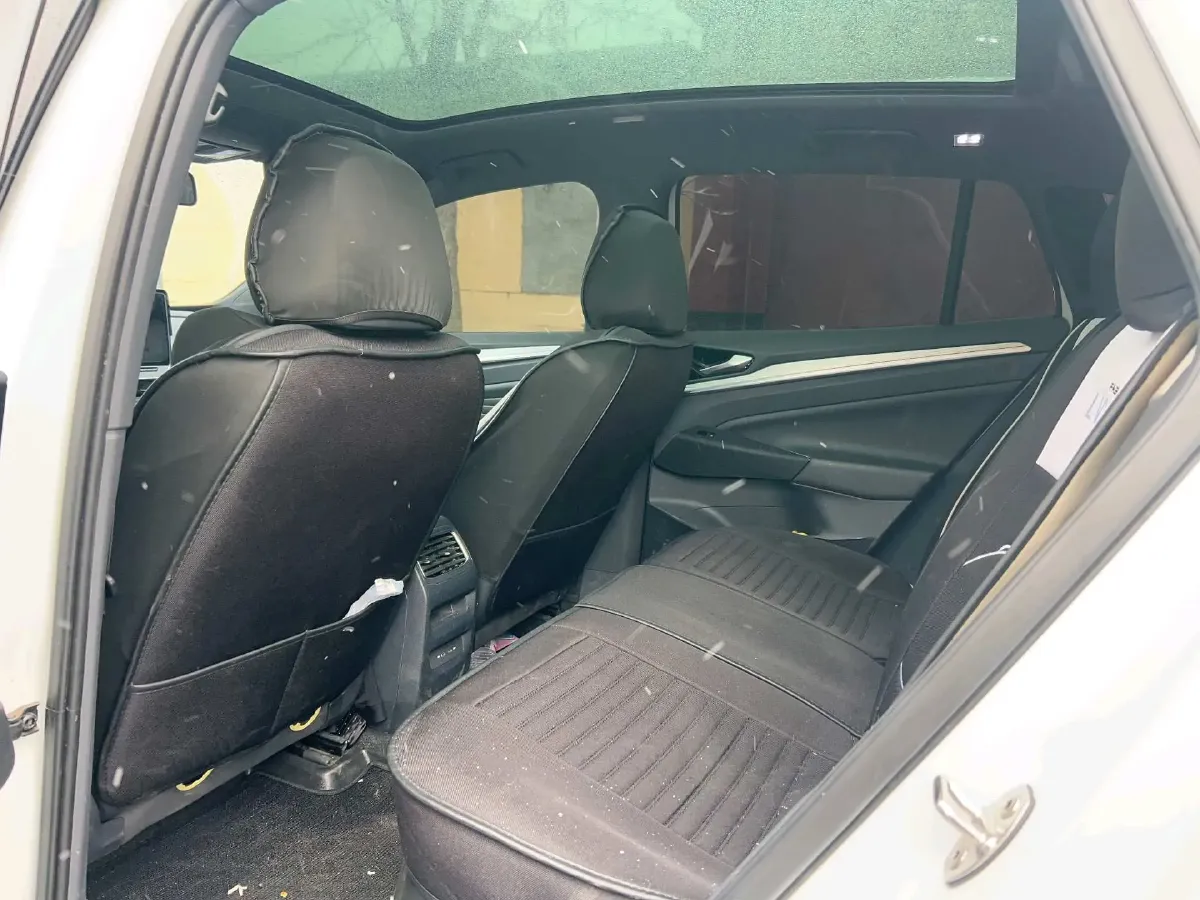 2024 Volkswagen ID.4 Crozz BEV 55.7KWH,autocango,china used car exporter,china ev exporter,chinese used car exporter,chinese used ev exporter