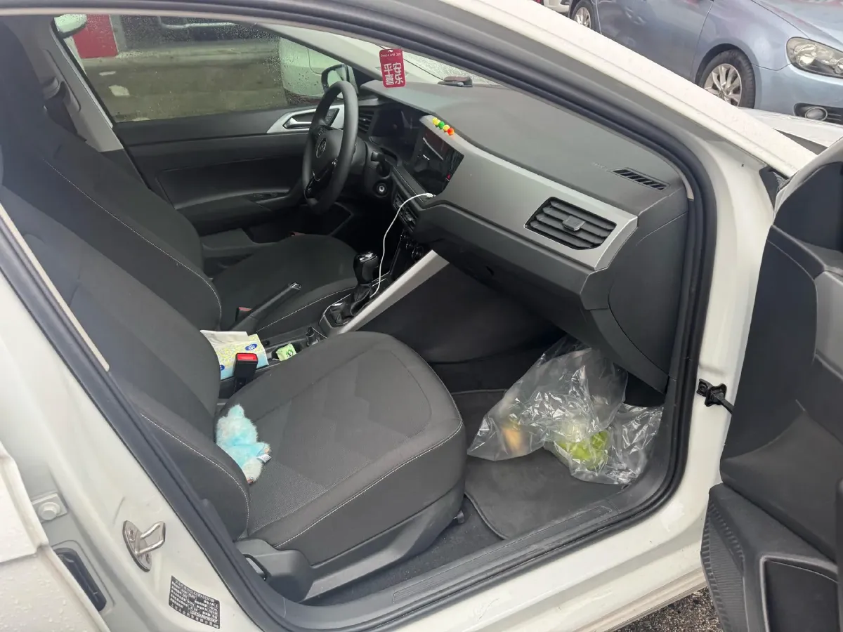 2023 Volkswagen Polo 1.5L 110HP L4 6AT,autocango,china used car exporter,china ev exporter,chinese used car exporter,chinese used ev exporter