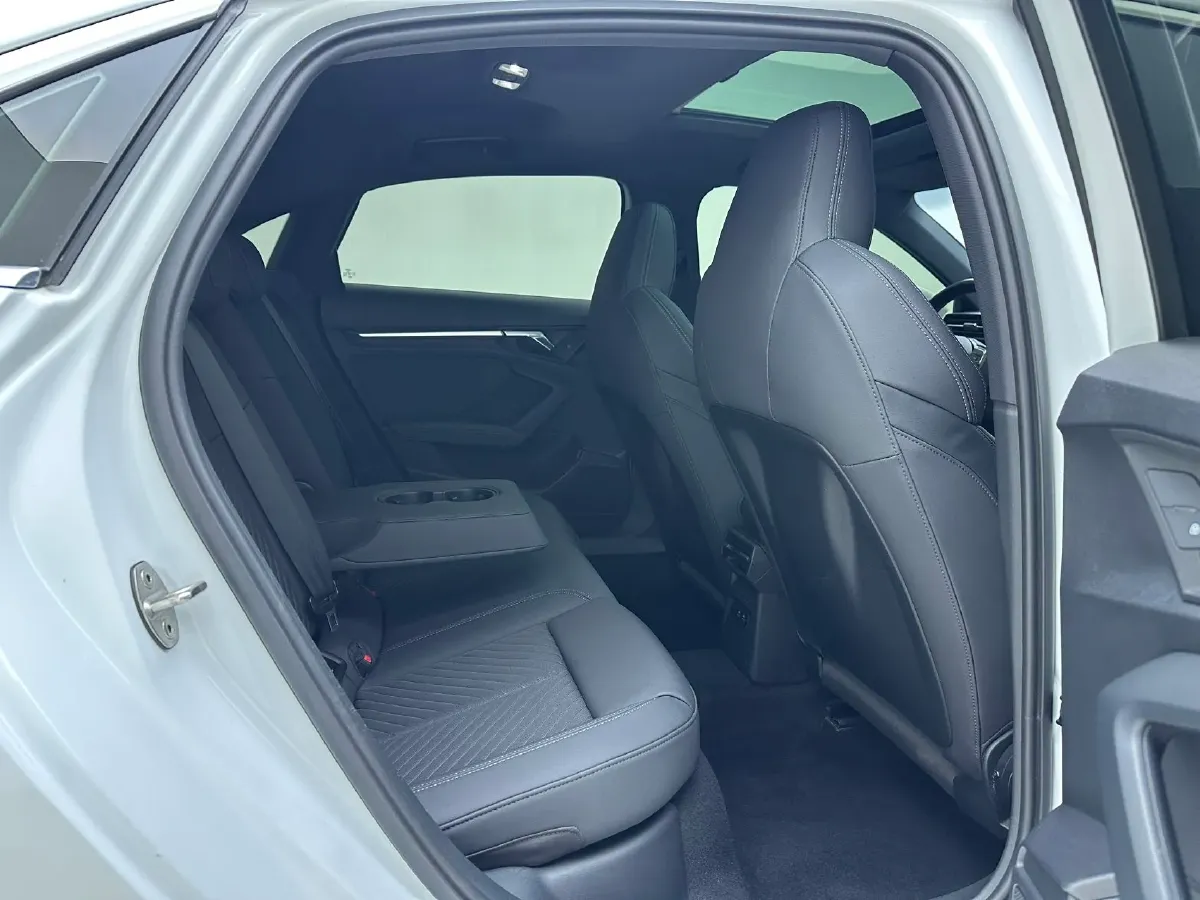 2021 Audi A3 1.4T 150HP L4 7DCT,autocango,china used car exporter,china ev exporter,chinese used car exporter,chinese used ev exporter