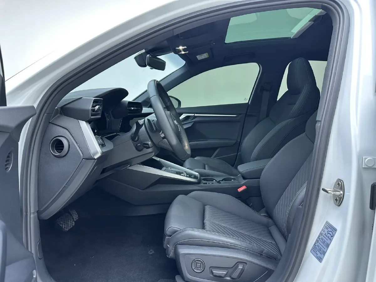 2021 Audi A3 1.4T 150HP L4 7DCT,autocango,china used car exporter,china ev exporter,chinese used car exporter,chinese used ev exporter