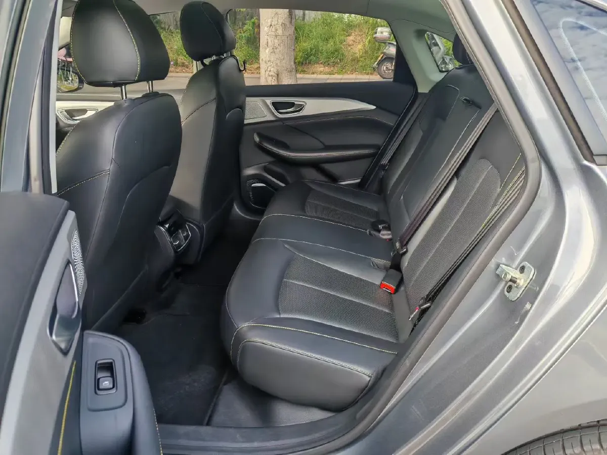 2021 Roewe RX5 1.5T 181HP L4 7DCT,autocango,china used car exporter,china ev exporter,chinese used car exporter,chinese used ev exporter