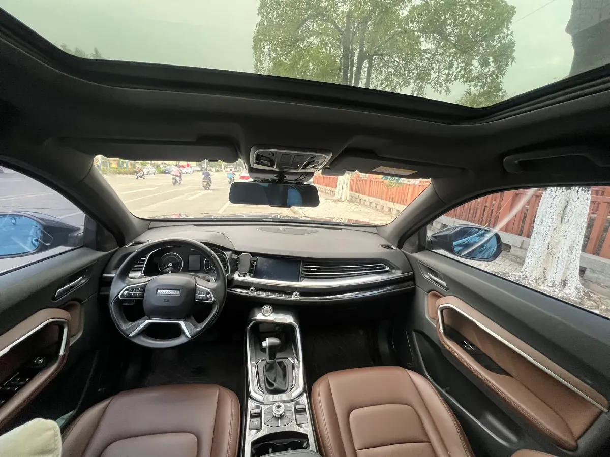 2018 Haval H6 2.0T 197HP L4 7DCT,autocango,china used car exporter,china ev exporter,chinese used car exporter,chinese used ev exporter