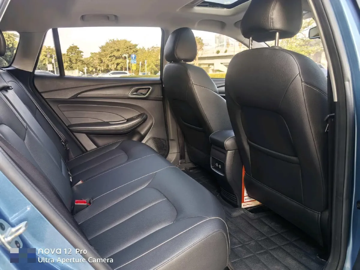 2019 Roewe Ei5 BEV 52.5KWH,autocango,china used car exporter,china ev exporter,chinese used car exporter,chinese used ev exporter