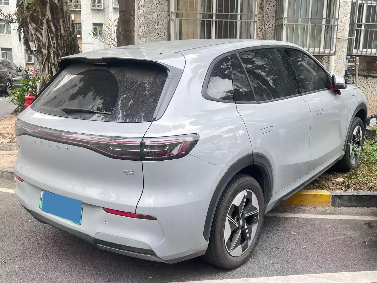 2024 LanDian E5 1.5L 110HP L4 E-CVT PHEV 17.52KWH,autocango,china used car exporter,china ev exporter,chinese used car exporter,chinese used ev exporter
