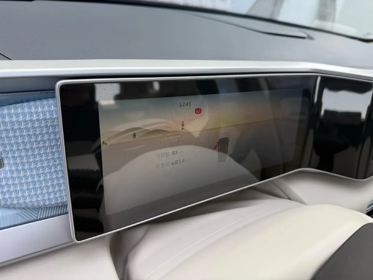 2023 Geely ICON 1.5T 181HP L4 7DCT,autocango,china used car exporter,china ev exporter,chinese used car exporter,chinese used ev exporter