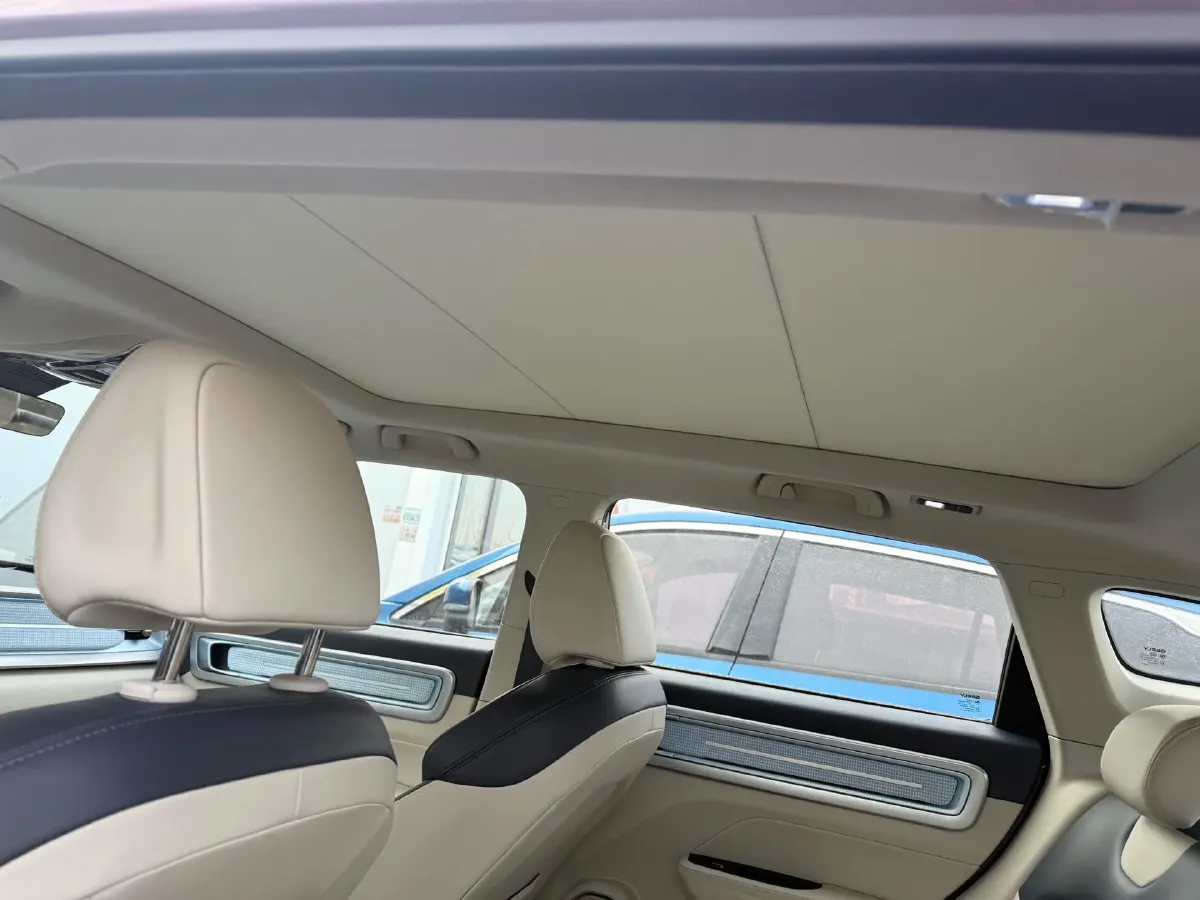 2023 Geely ICON 1.5T 181HP L4 7DCT,autocango,china used car exporter,china ev exporter,chinese used car exporter,chinese used ev exporter