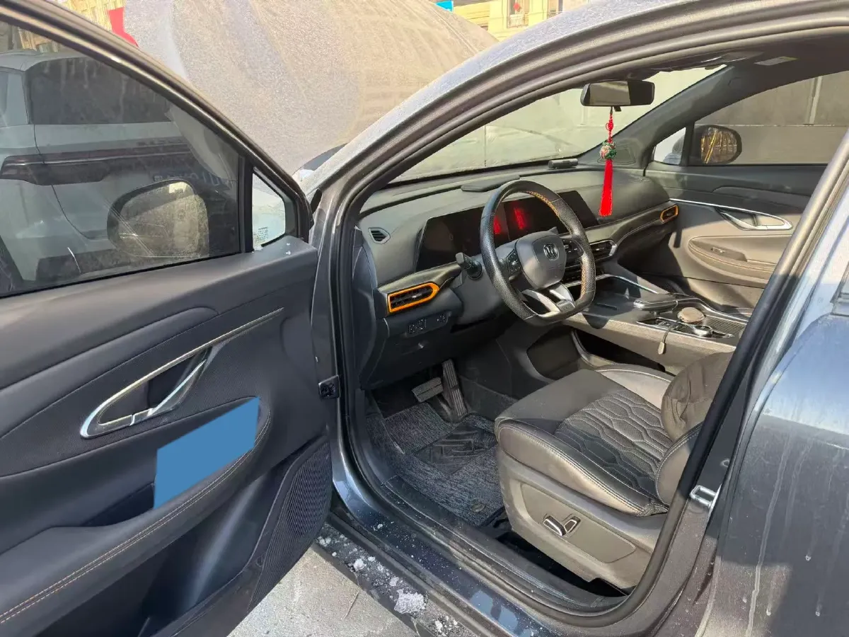 2022 ChangAn UNI-T 1.5T 188HP L4 7DCT,autocango,china used car exporter,china ev exporter,chinese used car exporter,chinese used ev exporter