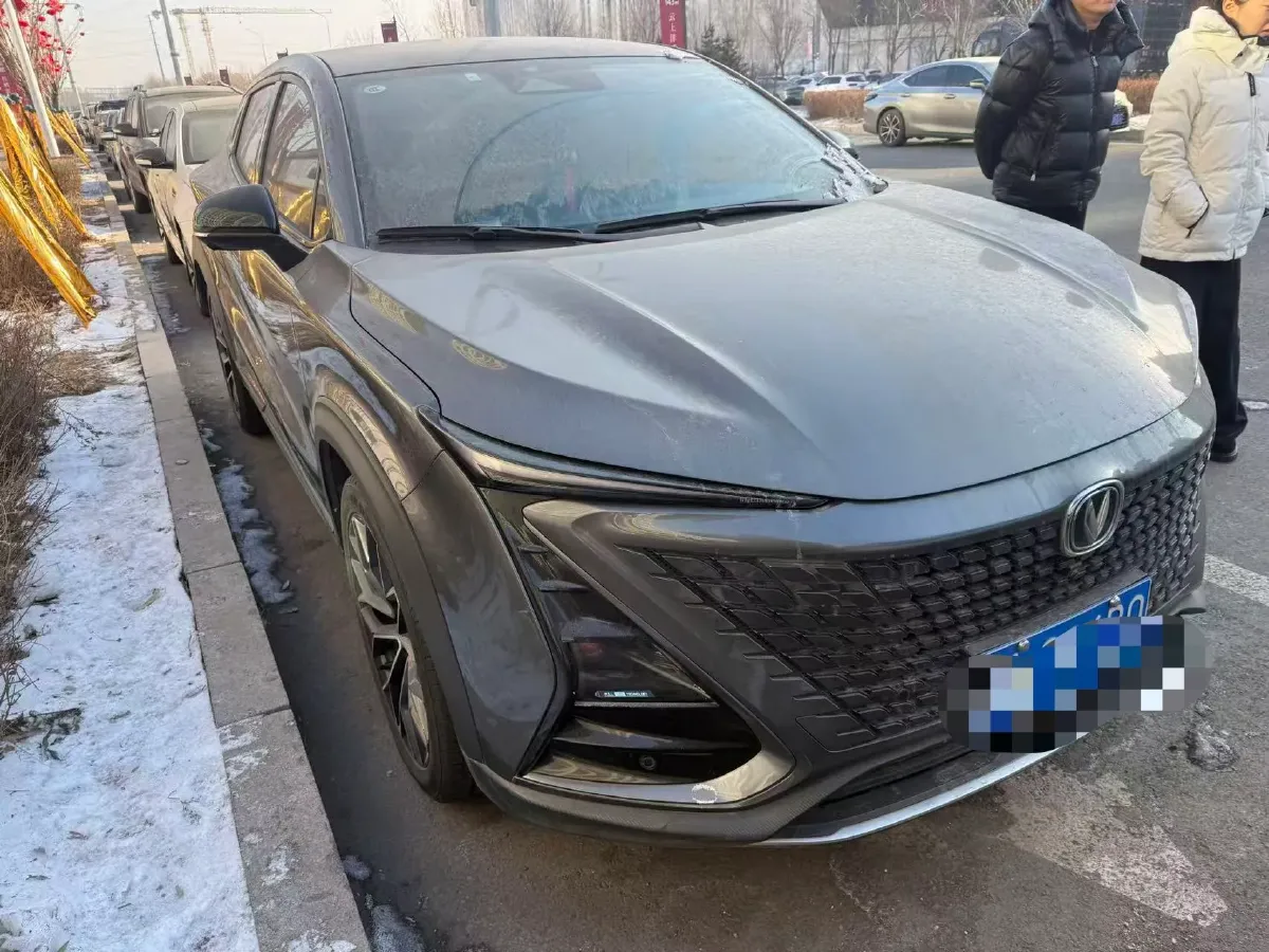 2022 ChangAn UNI-T 1.5T 188HP L4 7DCT,autocango,china used car exporter,china ev exporter,chinese used car exporter,chinese used ev exporter